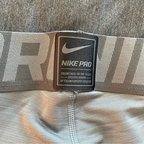 Nike Compression Pants - Picture 4 of 4